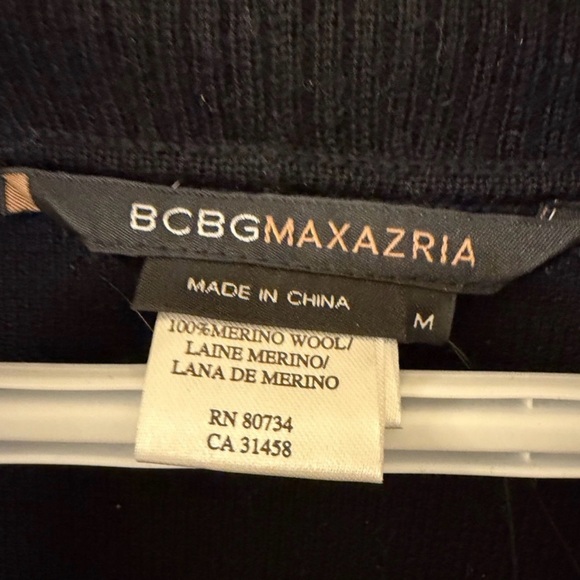 BCBGMaxAzria NWT 💯% Merino Wool Knit Cardigan/Sweater/Jacket/Blazer (Size M) - Picture 2 of 5